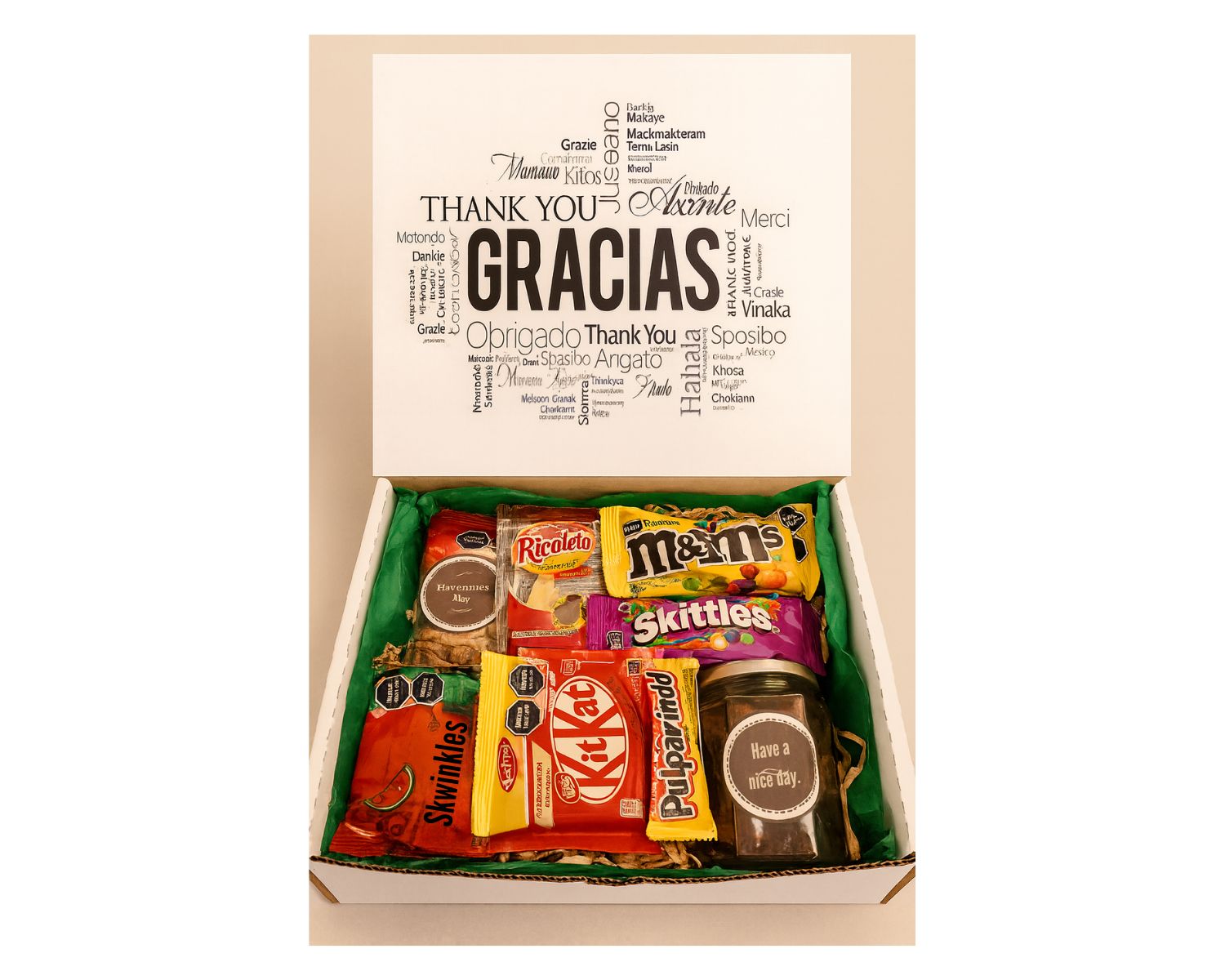 caja de dulces agradecmiento pulparindo m&M skittles gomitas y pasitas con chocolate