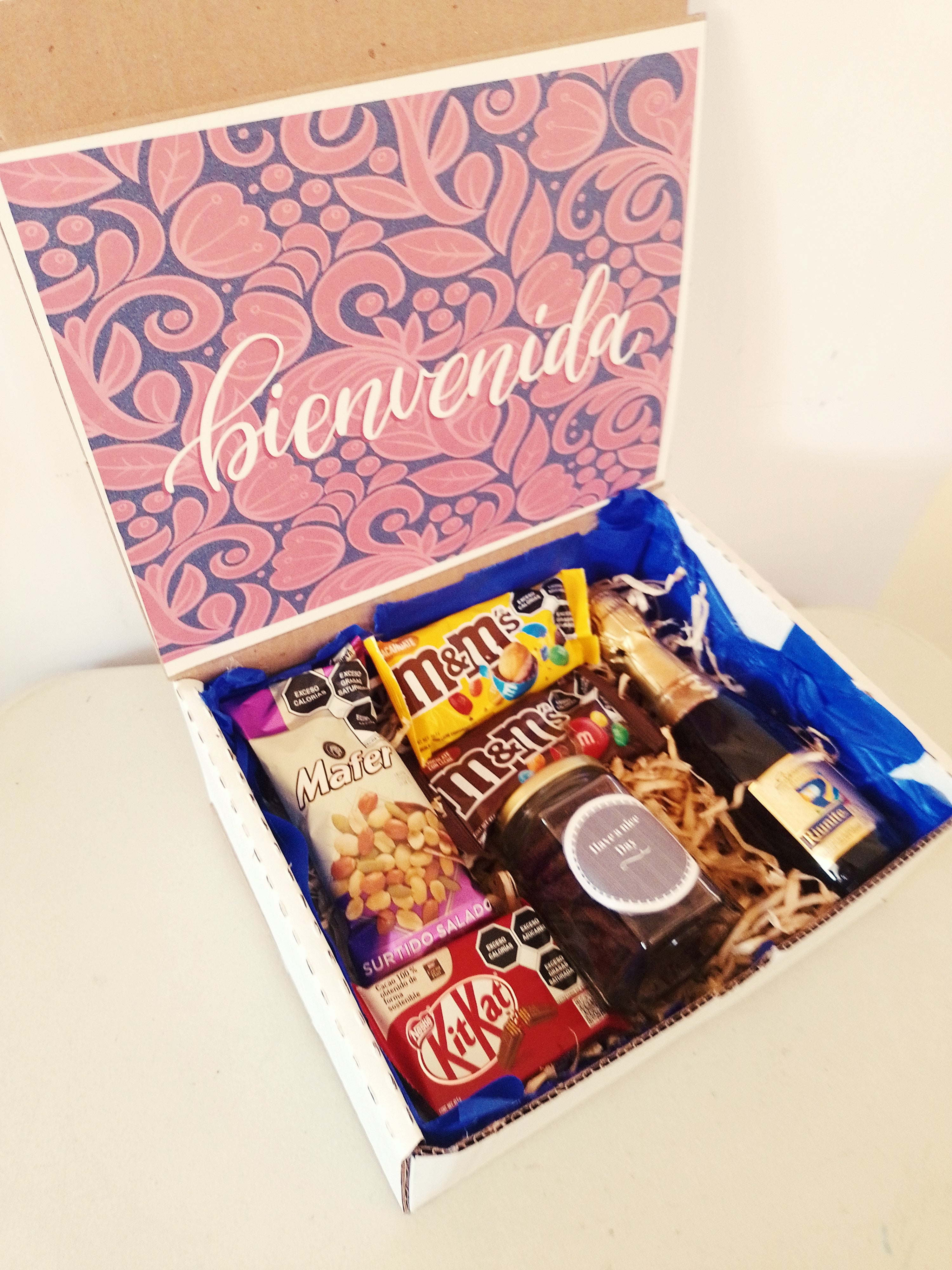Caja de bienvenida, ideal como regalo corporativo.