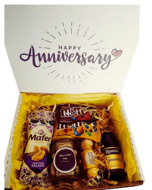 Box Festejo de Aniversario - Regalo Romántico con Vino y Ferrero Rocher
