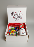 taza deformito flork para ti con dulces y papas